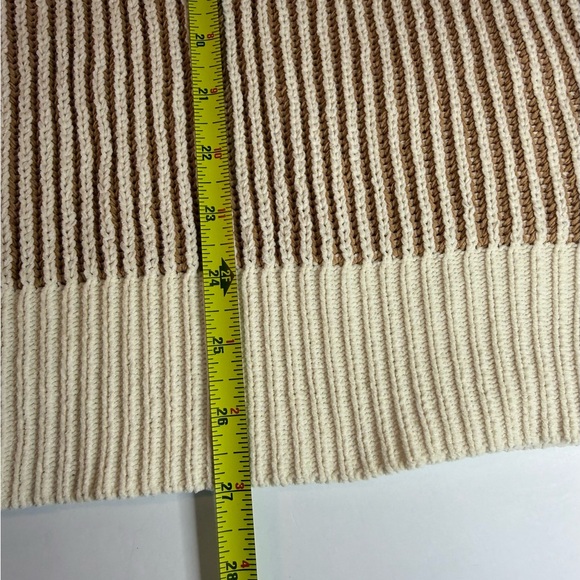 Aerie Beyond Chenille Woman’s Medium Two Toned Tan Cream Knit Crewneck Sweater - Picture 12 of 13